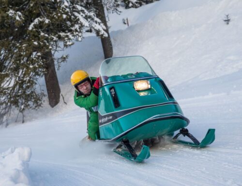 Alpenknattern: Das Rennen der Oldtimer-Schneemobile